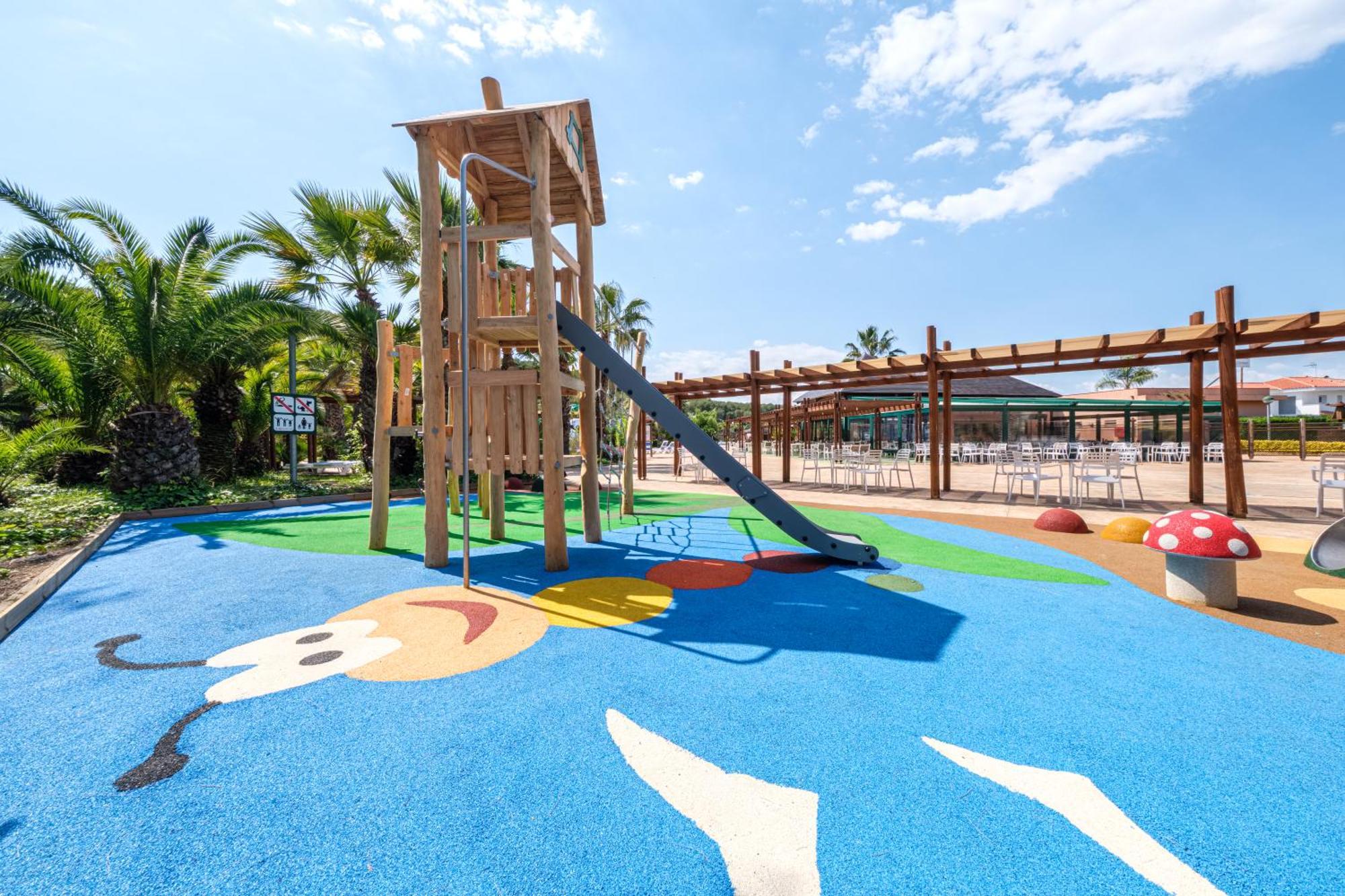 Camping Estival Torre De La Mora Tamarit Exterior photo